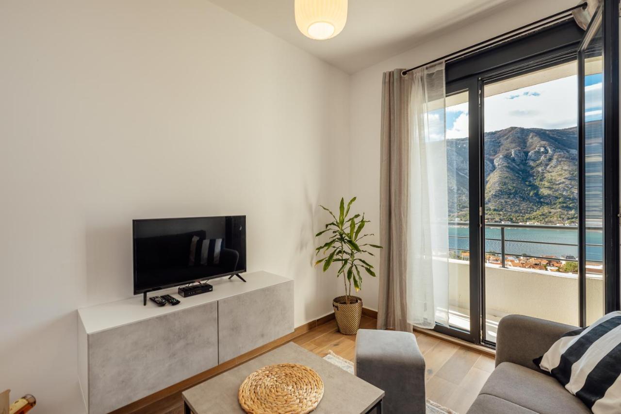 Lana Sea View Apartment Котор Екстер'єр фото