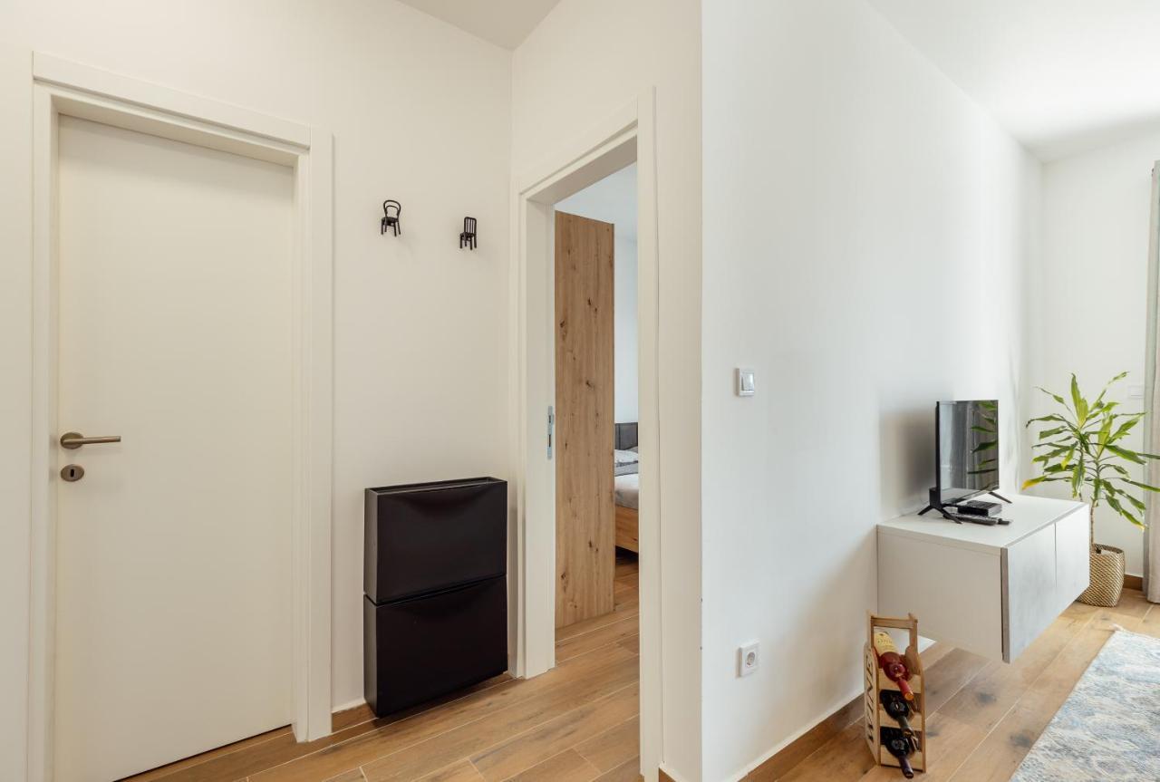 Lana Sea View Apartment Котор Екстер'єр фото